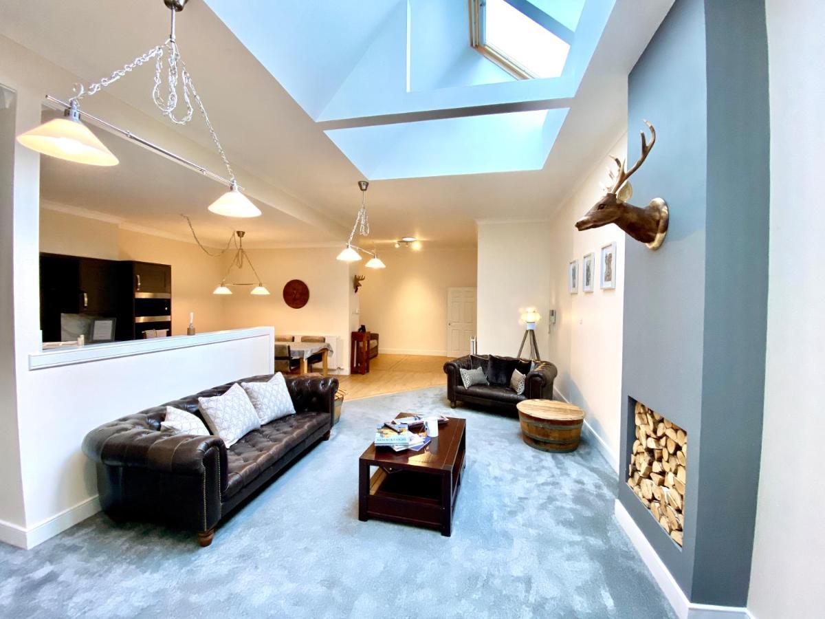 Serviced Accommodation Moray Lesmurdie House, Elgin - Free Parking, Free Wifi ภายนอก รูปภาพ