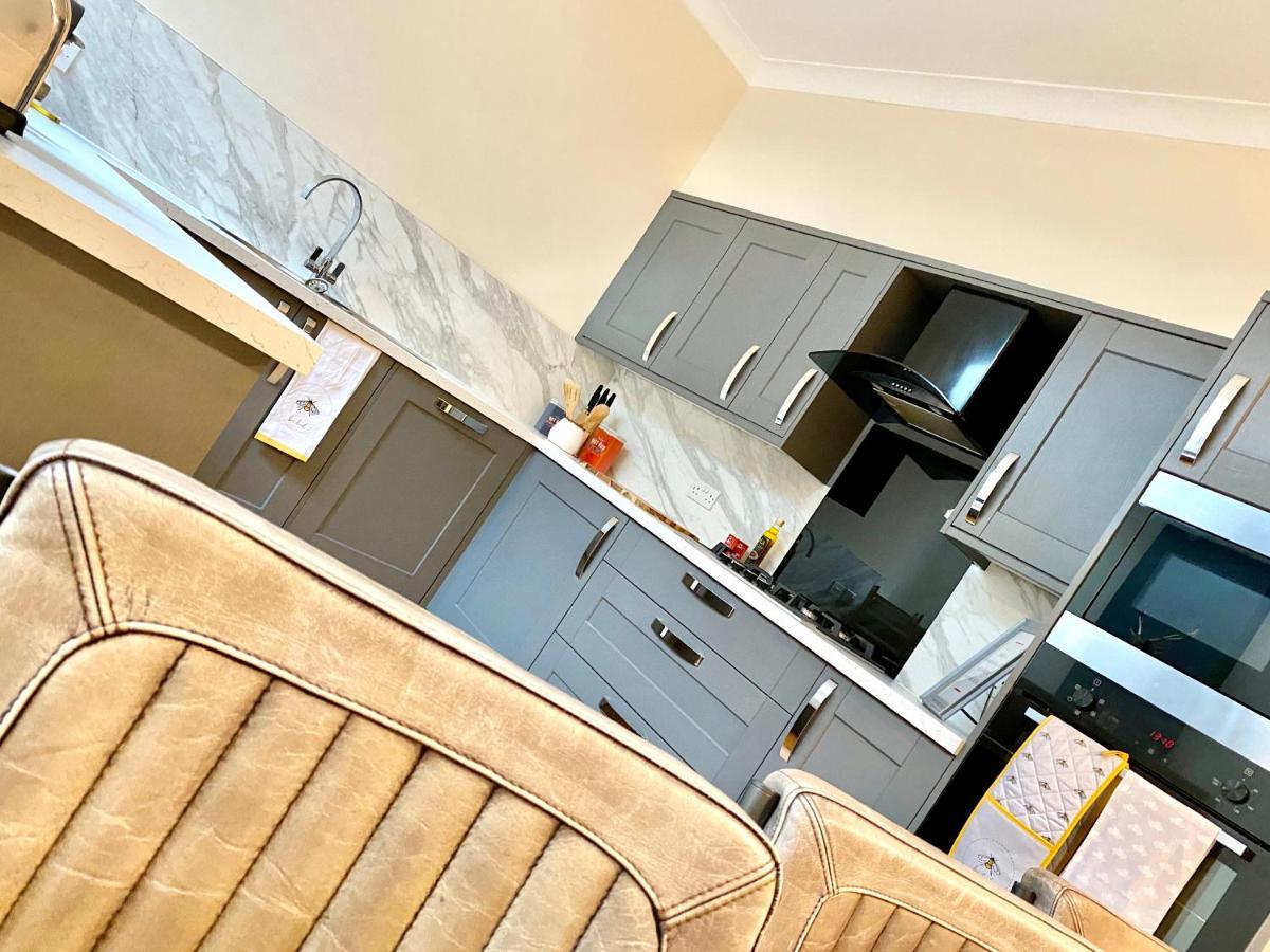 Serviced Accommodation Moray Lesmurdie House, Elgin - Free Parking, Free Wifi ภายนอก รูปภาพ