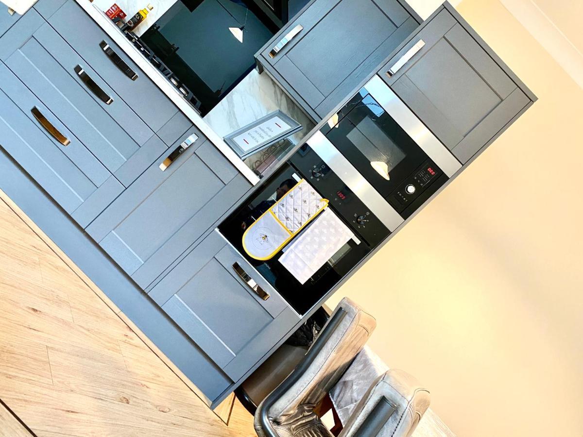 Serviced Accommodation Moray Lesmurdie House, Elgin - Free Parking, Free Wifi ภายนอก รูปภาพ